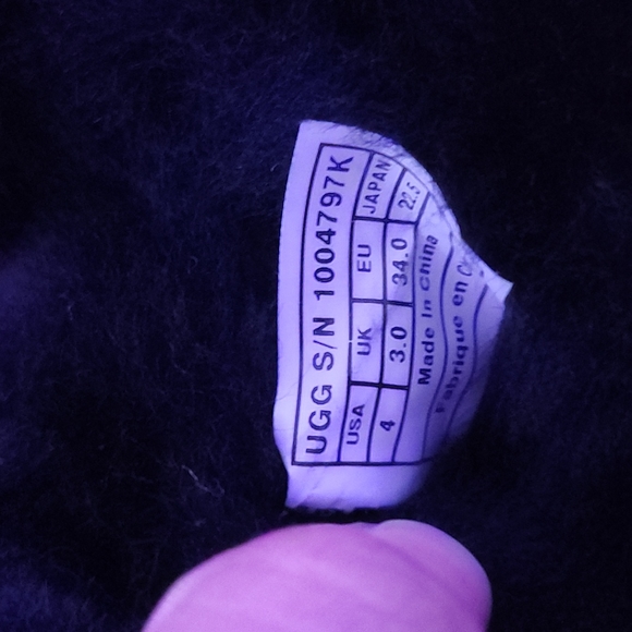 UGG BOOTS - Picture 4 of 7